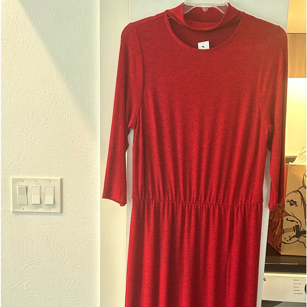 Red knit longsleeve, dress with choker and cut out front